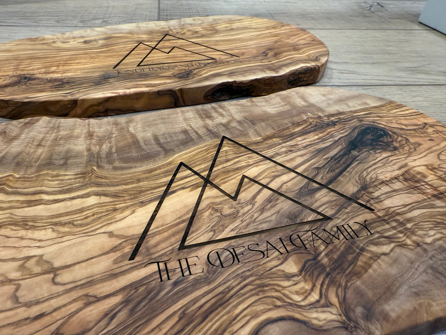 Olive wood cutting board with custom design - Amy Payne